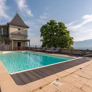  Bed & Breakfast Les Tours Carrees Frankrijk